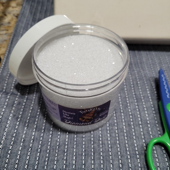 Crafters' Bundle - Miscellaneous Assortment of Arts and Craft Supplies - Picture 3 of 12